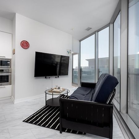 Globalstay. Amazing Downtown Apartments Торонто Экстерьер фото