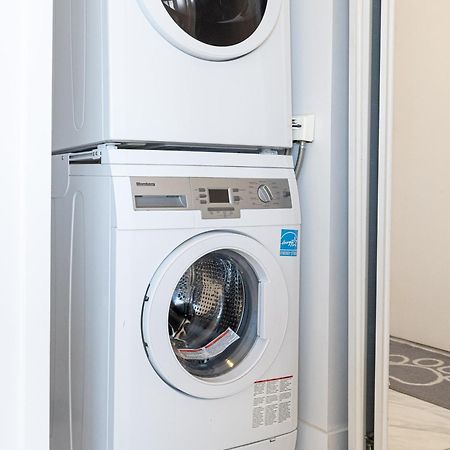 Globalstay. Amazing Downtown Apartments Торонто Экстерьер фото