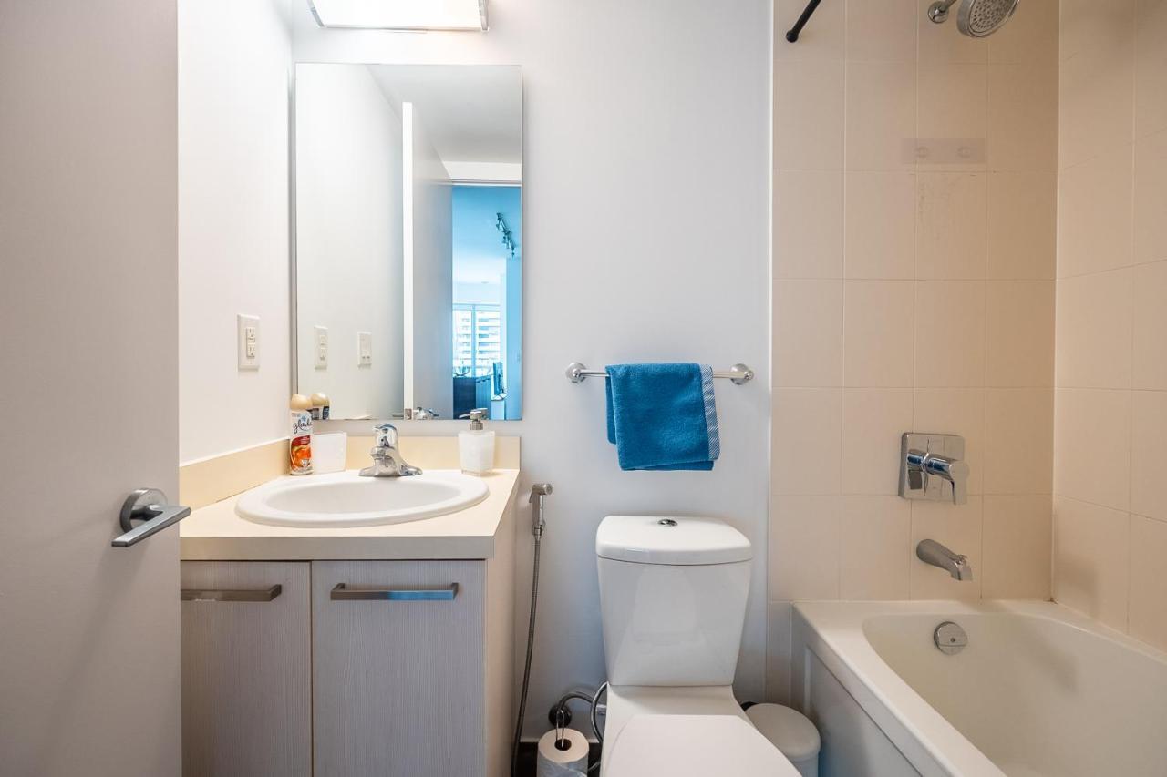 Globalstay. Amazing Downtown Apartments Торонто Экстерьер фото