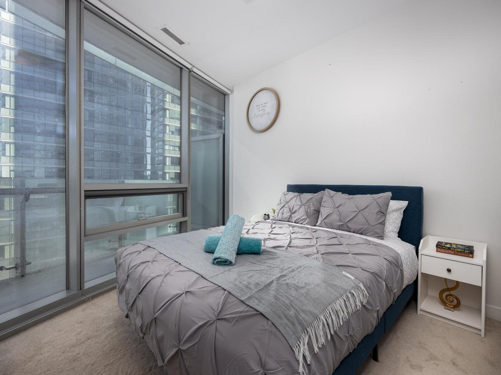 Globalstay. Amazing Downtown Apartments Торонто Экстерьер фото