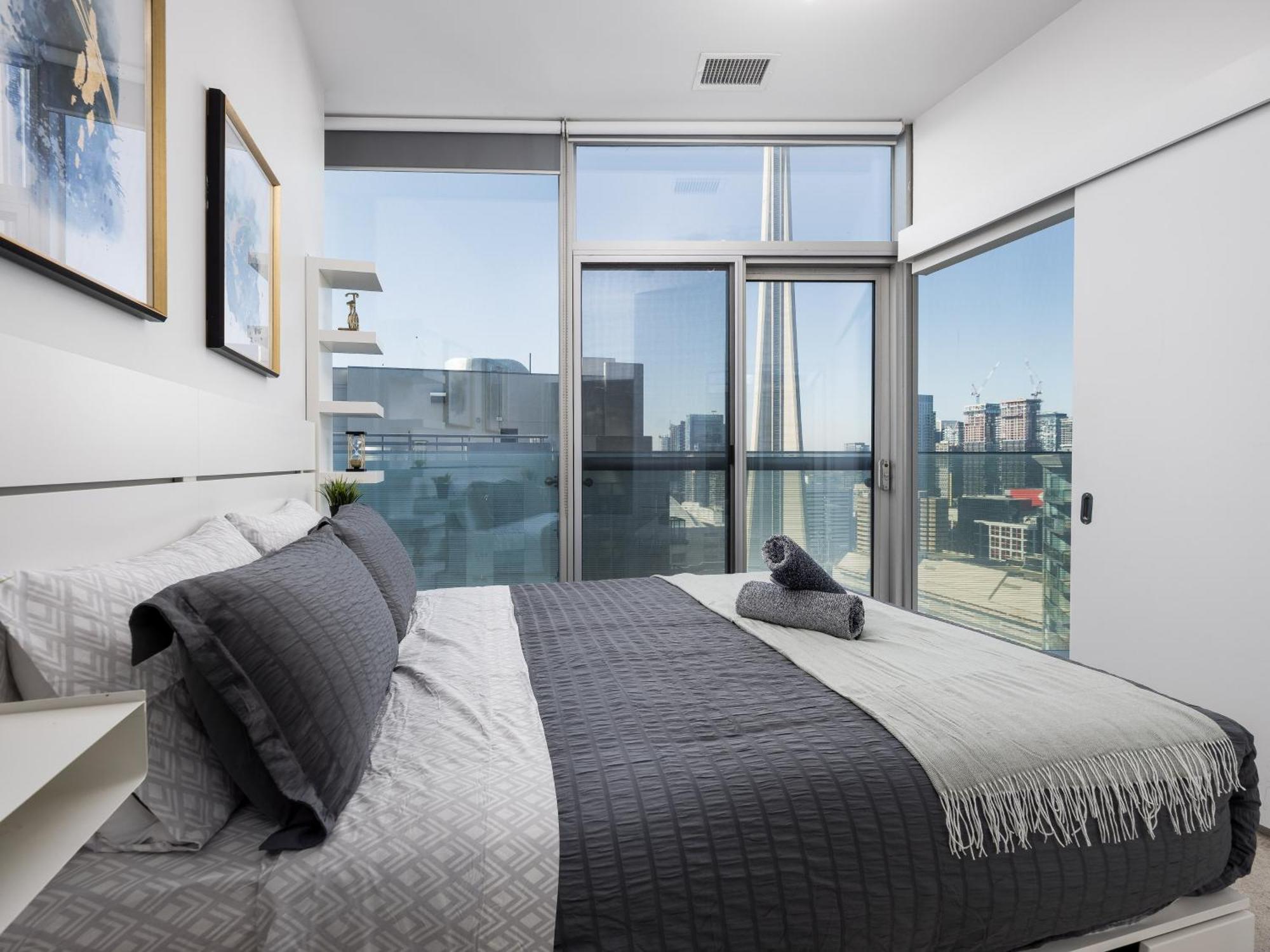Globalstay. Amazing Downtown Apartments Торонто Экстерьер фото